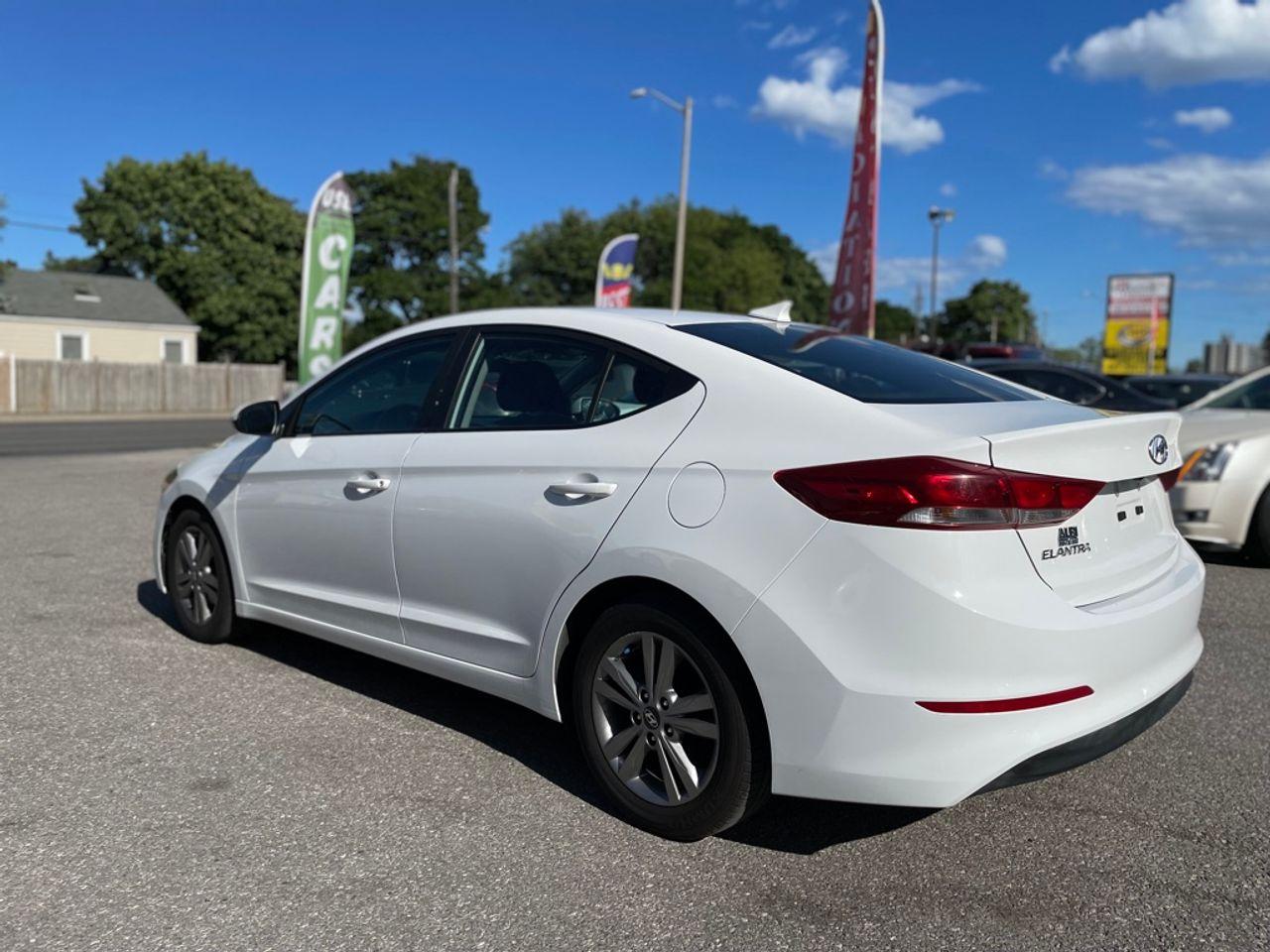 2017 Hyundai Elantra GLS-4