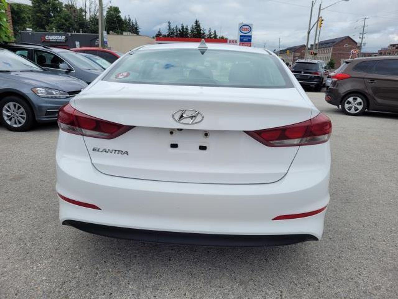 2017 Hyundai Elantra GL-3