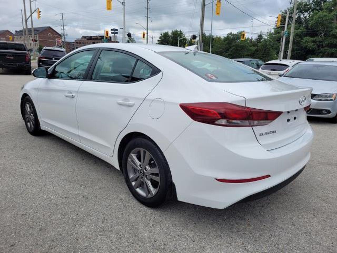 2017 Hyundai Elantra GL-4