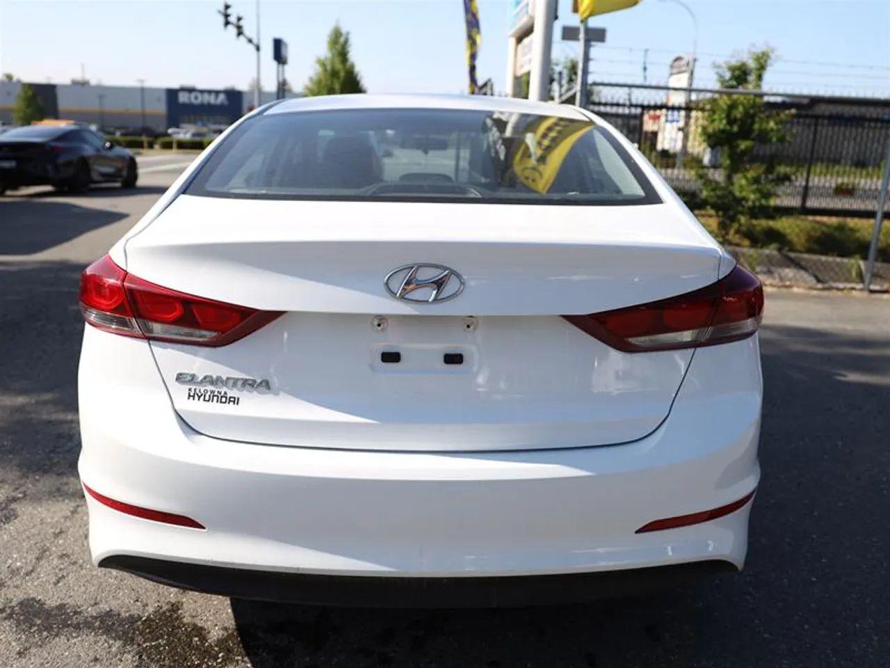 2017 Hyundai Elantra L-3