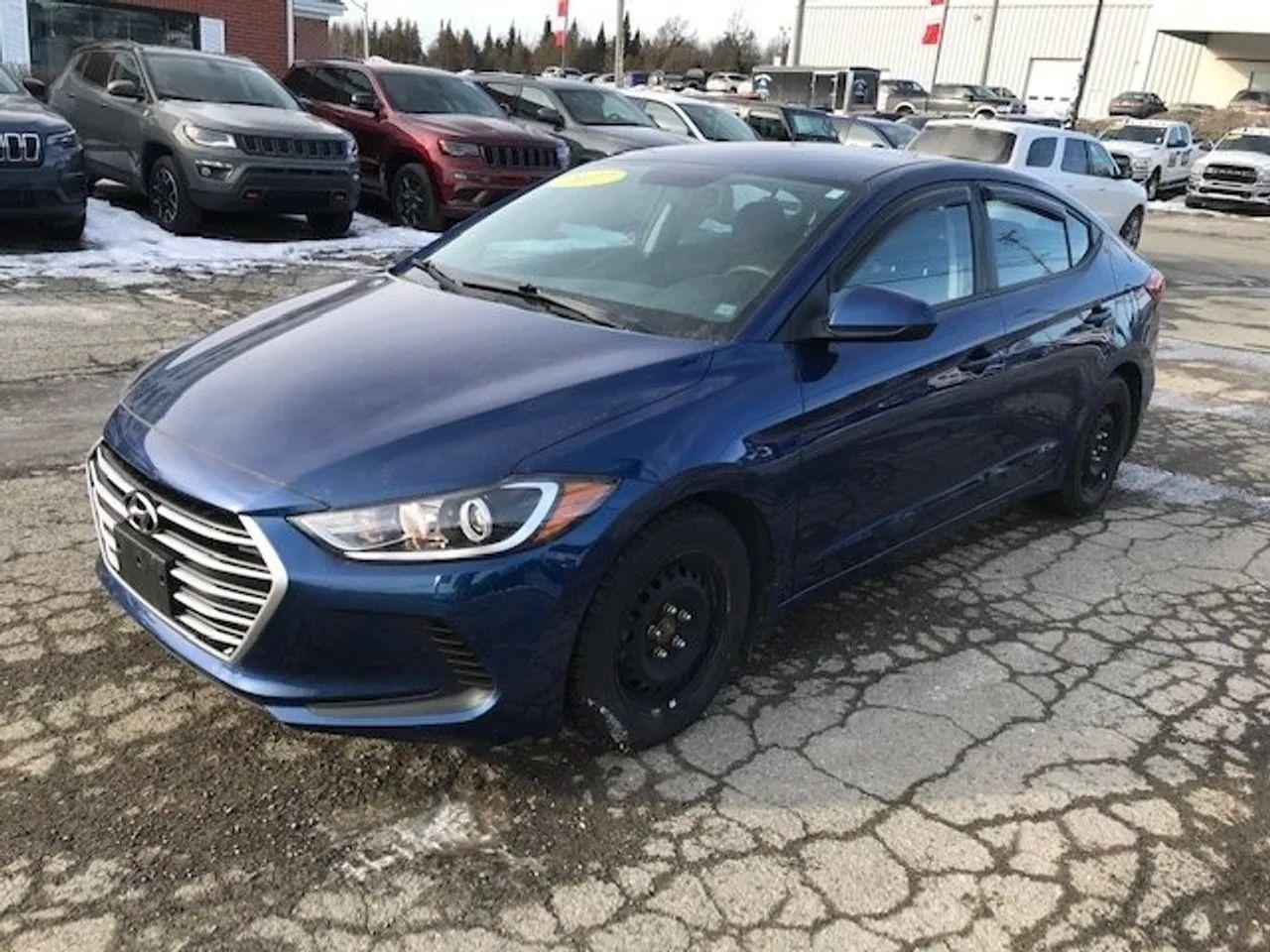 2017 Hyundai Elantra LE-0