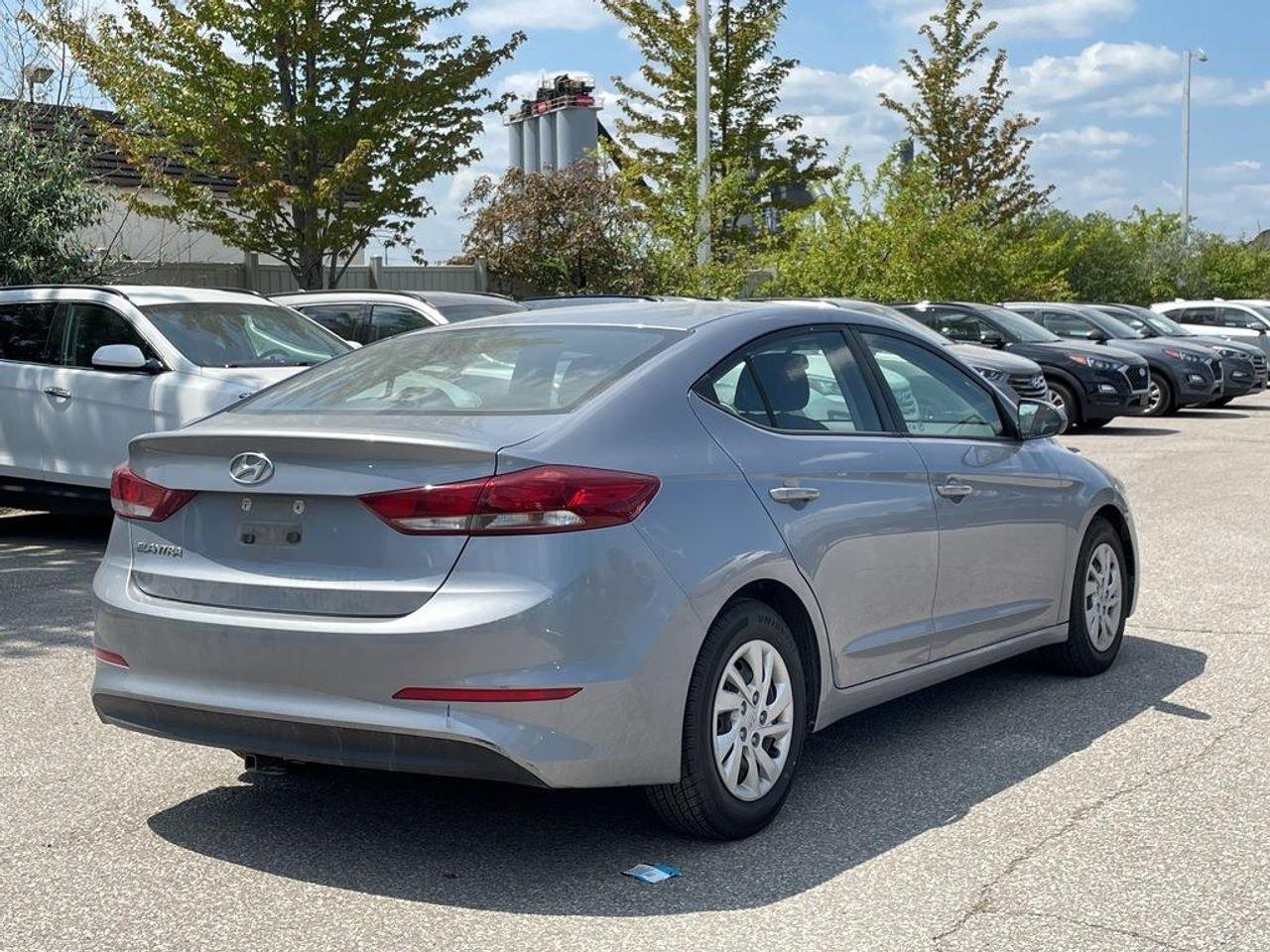 2017 Hyundai Elantra LE-4