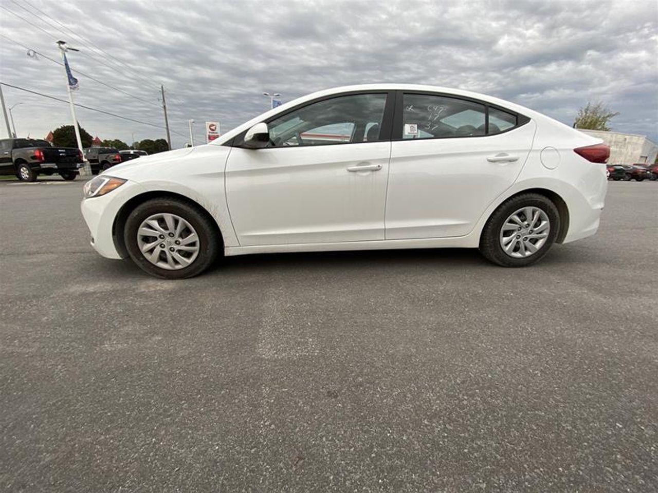 2017 Hyundai Elantra LE-2