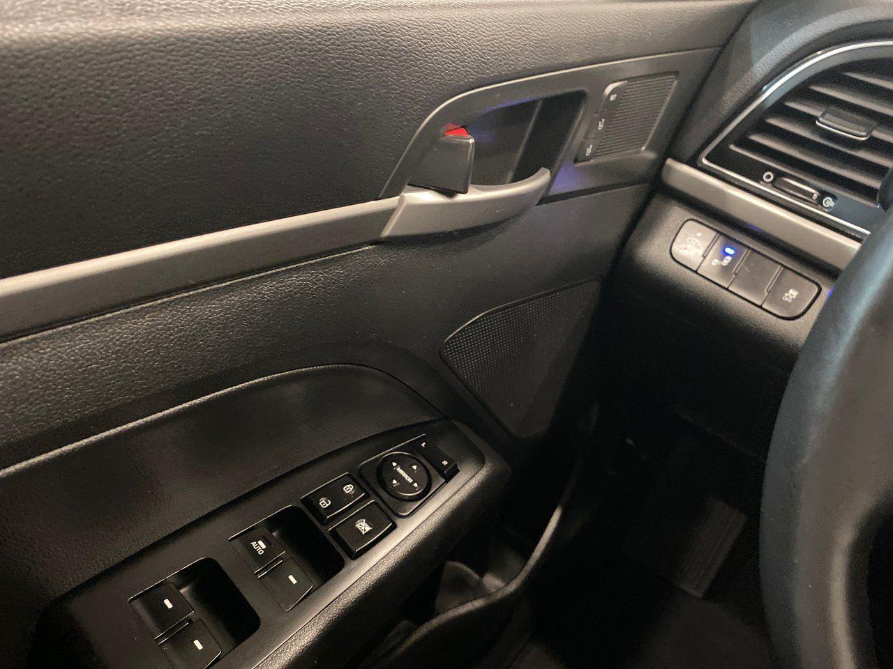 2017 Hyundai Elantra Limited-3