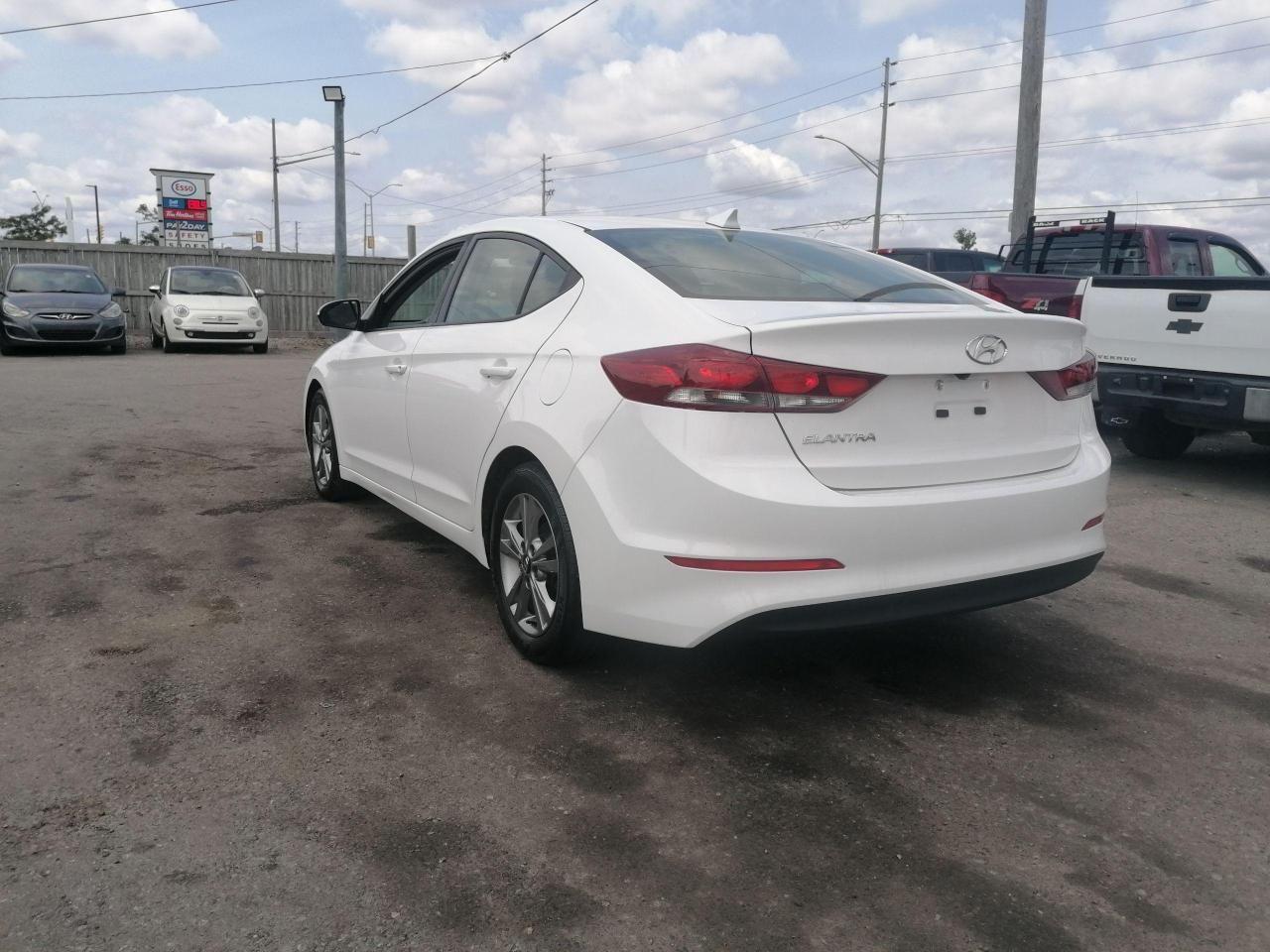 2017 Hyundai Elantra -2