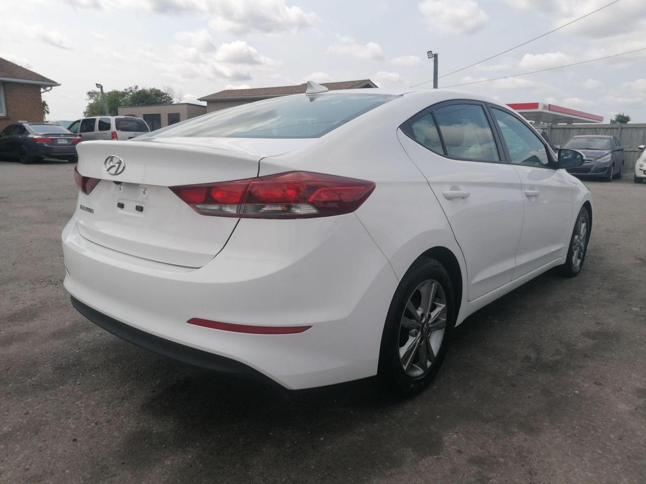 2017 Hyundai Elantra -4