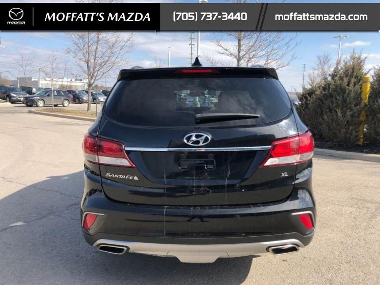 2017 Hyundai Santa Fe -2
