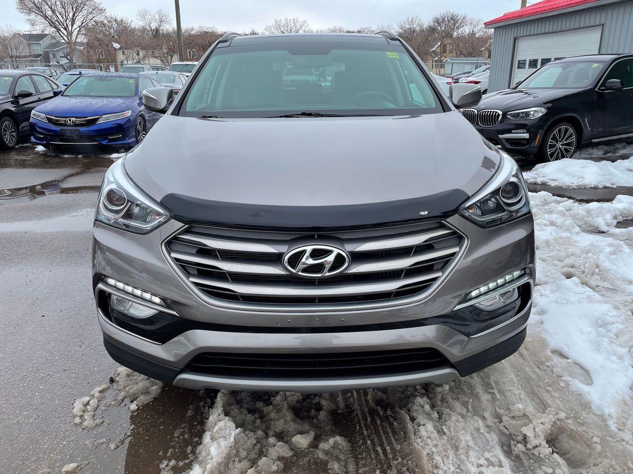 2017 Hyundai Santa Fe -2