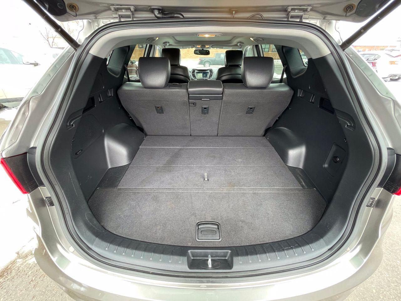 2017 Hyundai Santa Fe -4