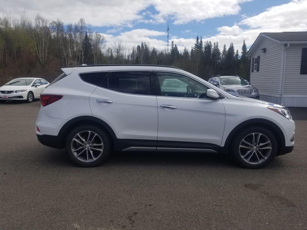 2017 Hyundai Santa Fe Limited-1