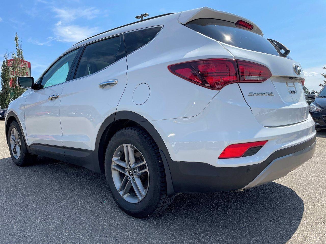 2017 Hyundai Santa Fe Luxury-4