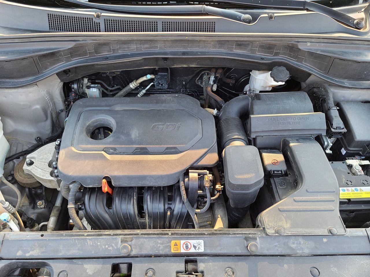 2017 Hyundai Santa Fe Luxury-2