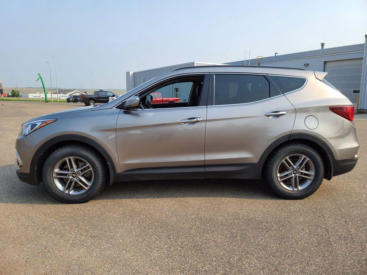 2017 Hyundai Santa Fe Luxury-4