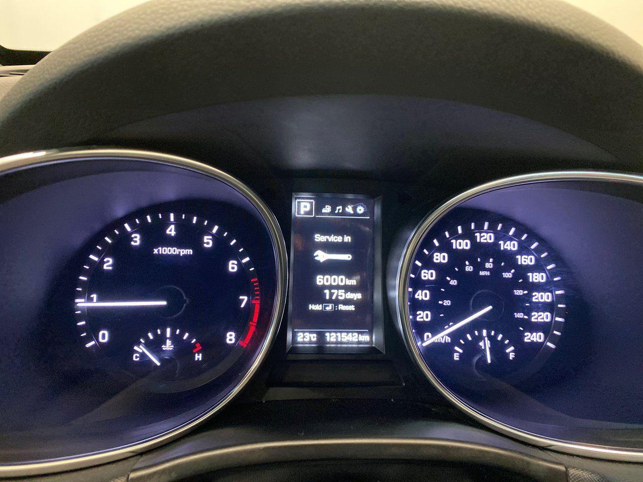 2017 Hyundai Santa Fe SE-2