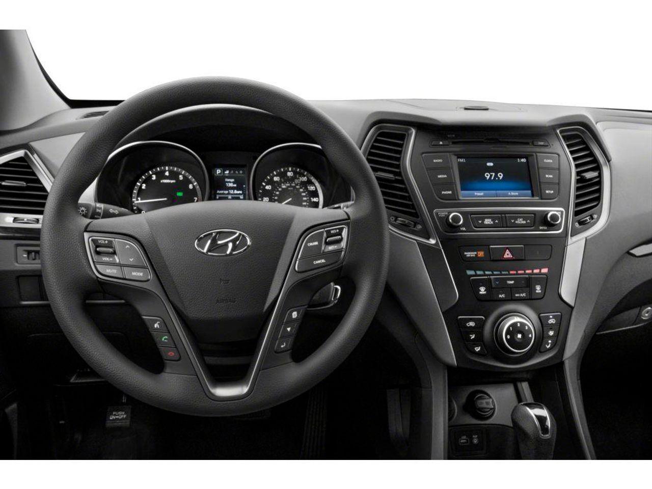 2017 Hyundai Santa Fe SE-3