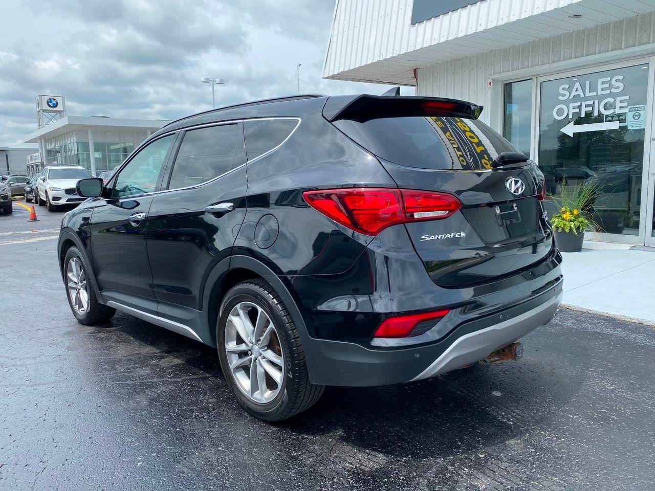 2017 Hyundai Santa Fe SE-2