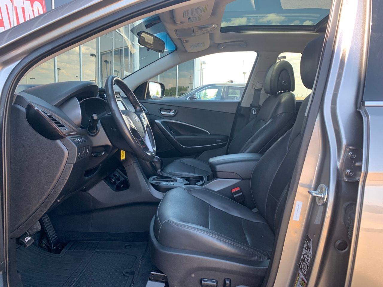2017 Hyundai Santa Fe SE-3