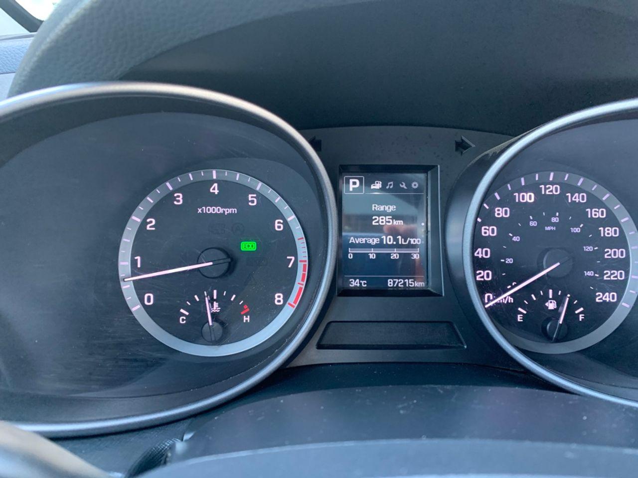 2017 Hyundai Santa Fe SE-4