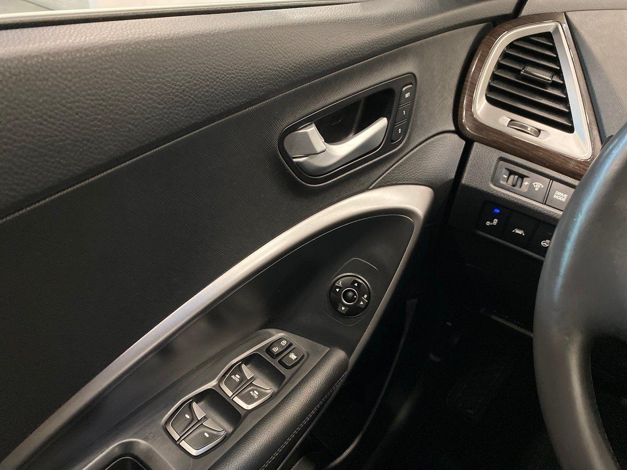 2017 Hyundai Santa Fe ULTIMATE-3