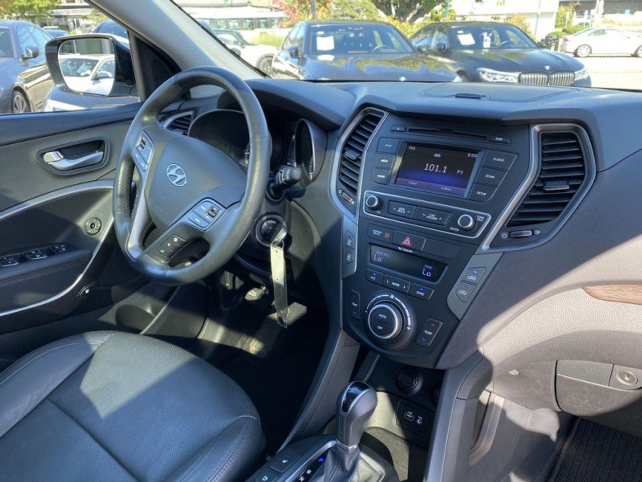 2017 Hyundai Santa Fe -3