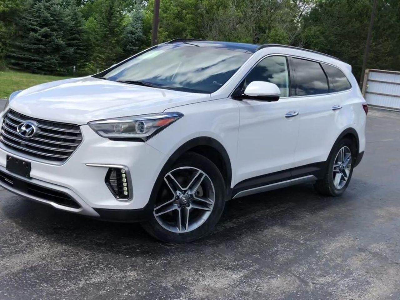 2017 Hyundai Santa Fe -3