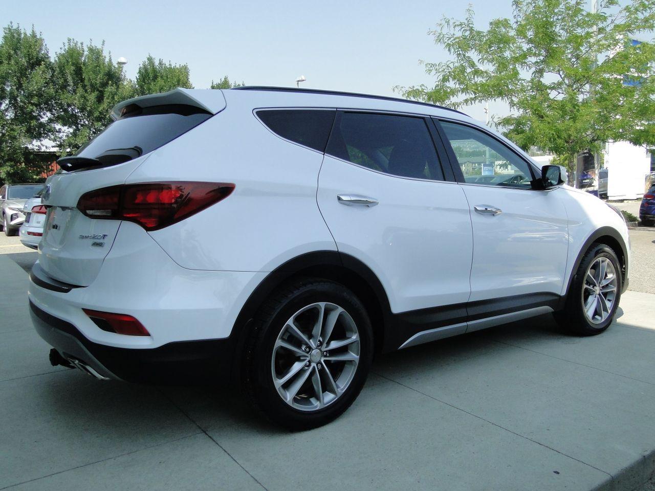 2017 Hyundai Santa Fe -3