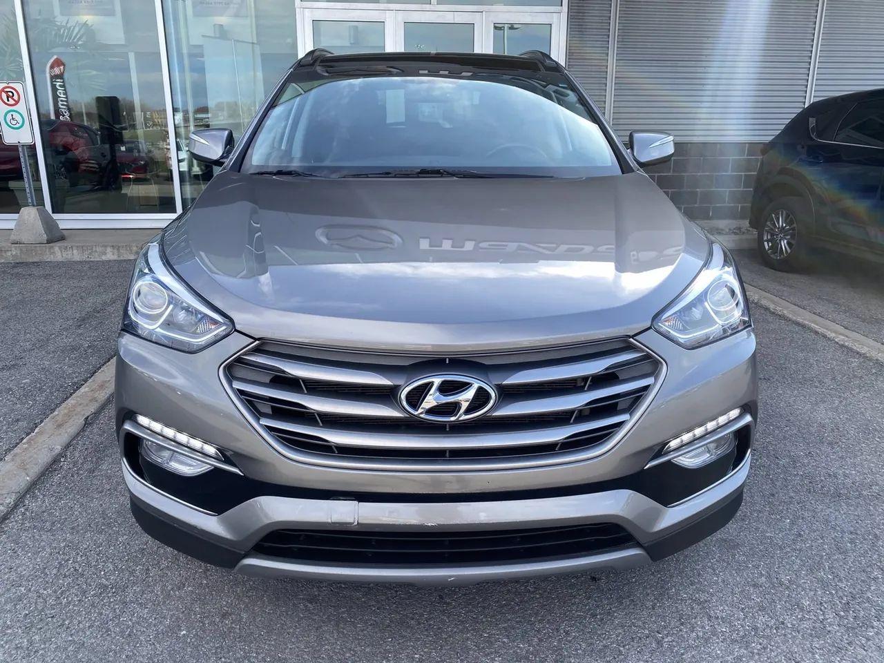 2017 Hyundai Santa Fe Luxury-2