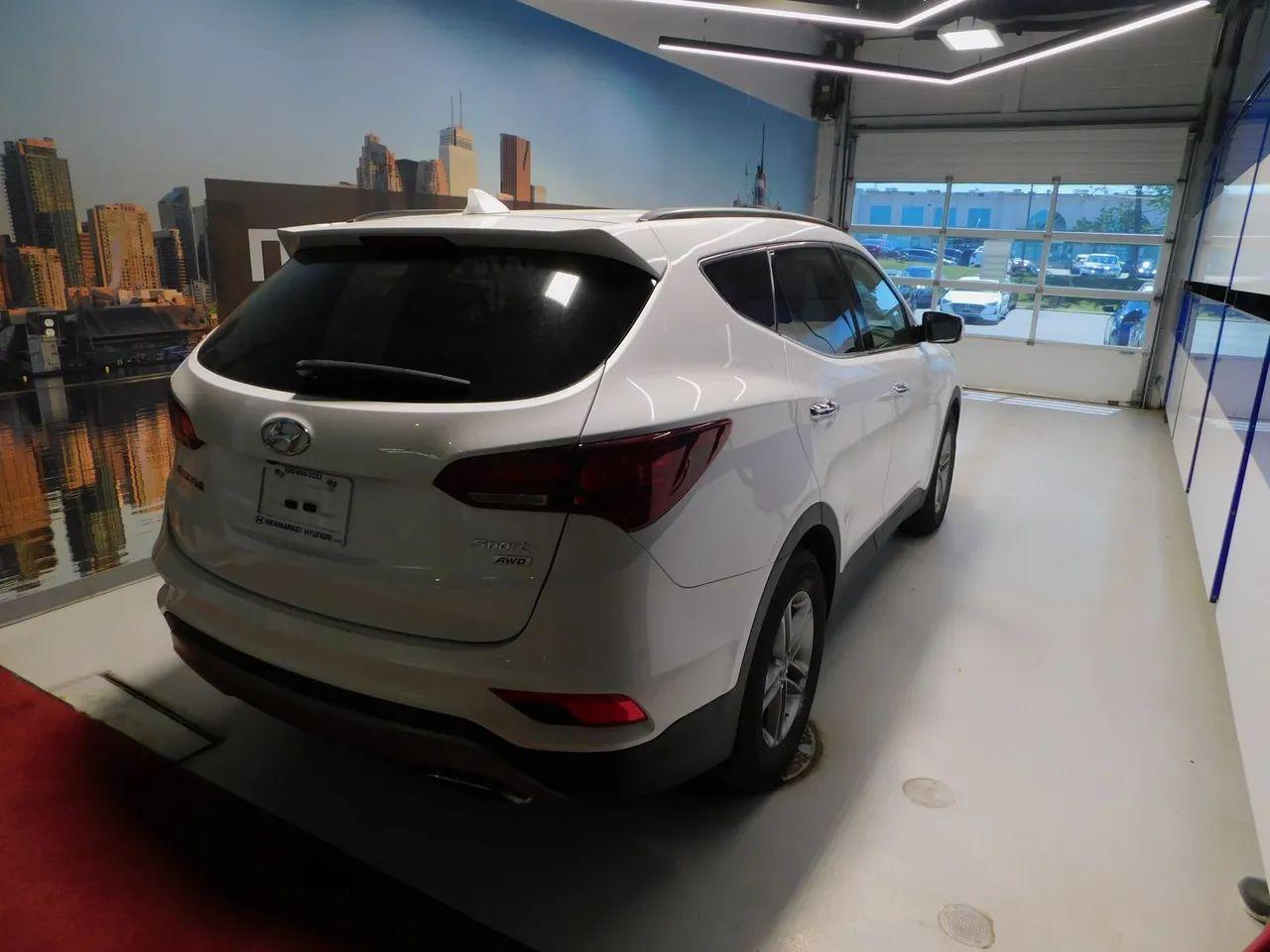 2017 Hyundai Santa Fe -3