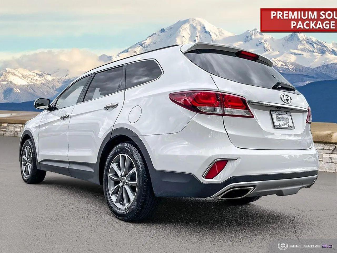 2017 Hyundai Santa Fe -3