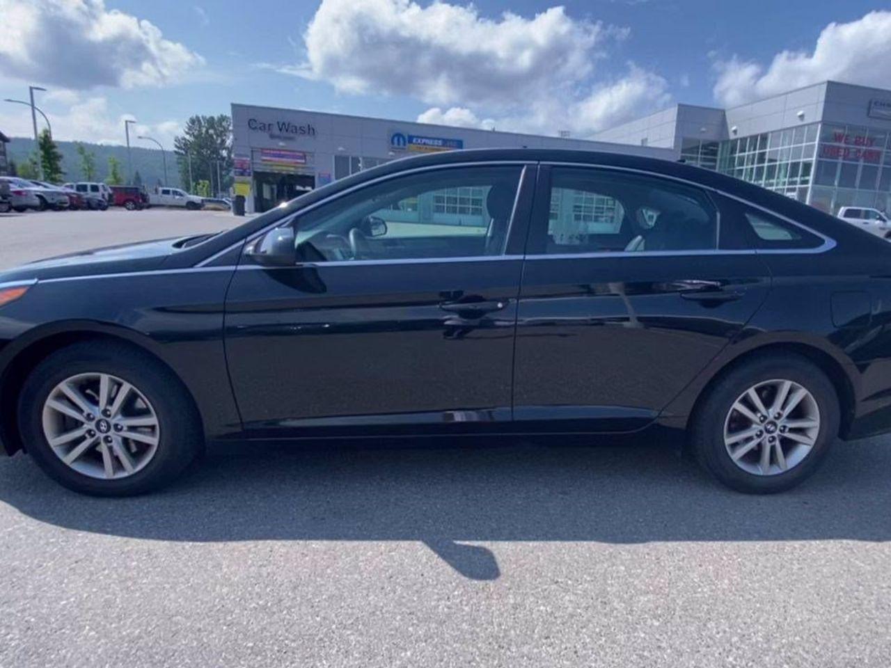 2017 Hyundai Sonata GL-4