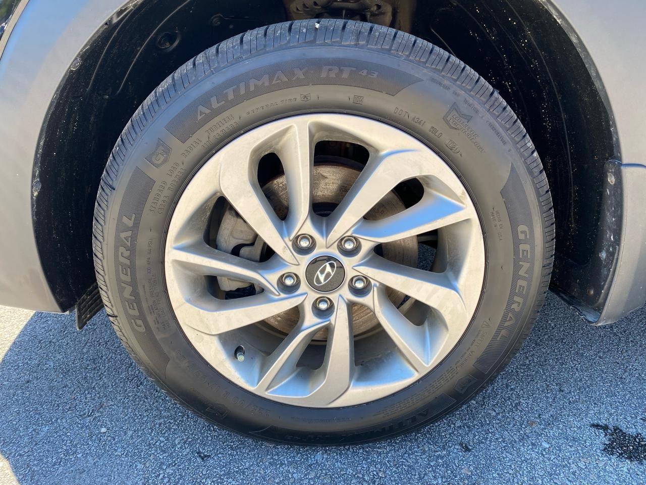 2017 Hyundai Tucson Premium-4