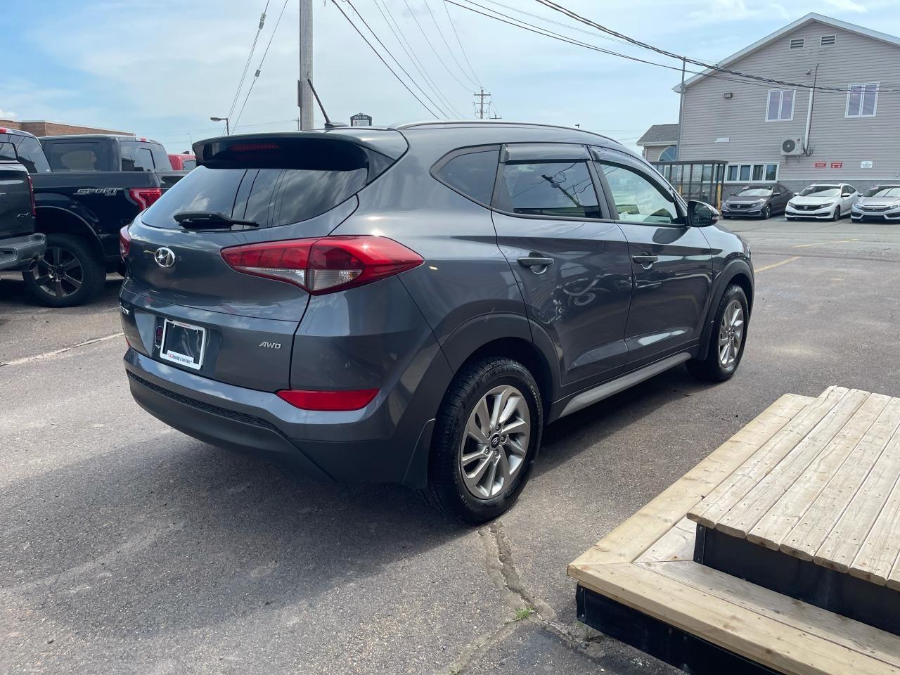 2017 Hyundai Tucson Premium-4