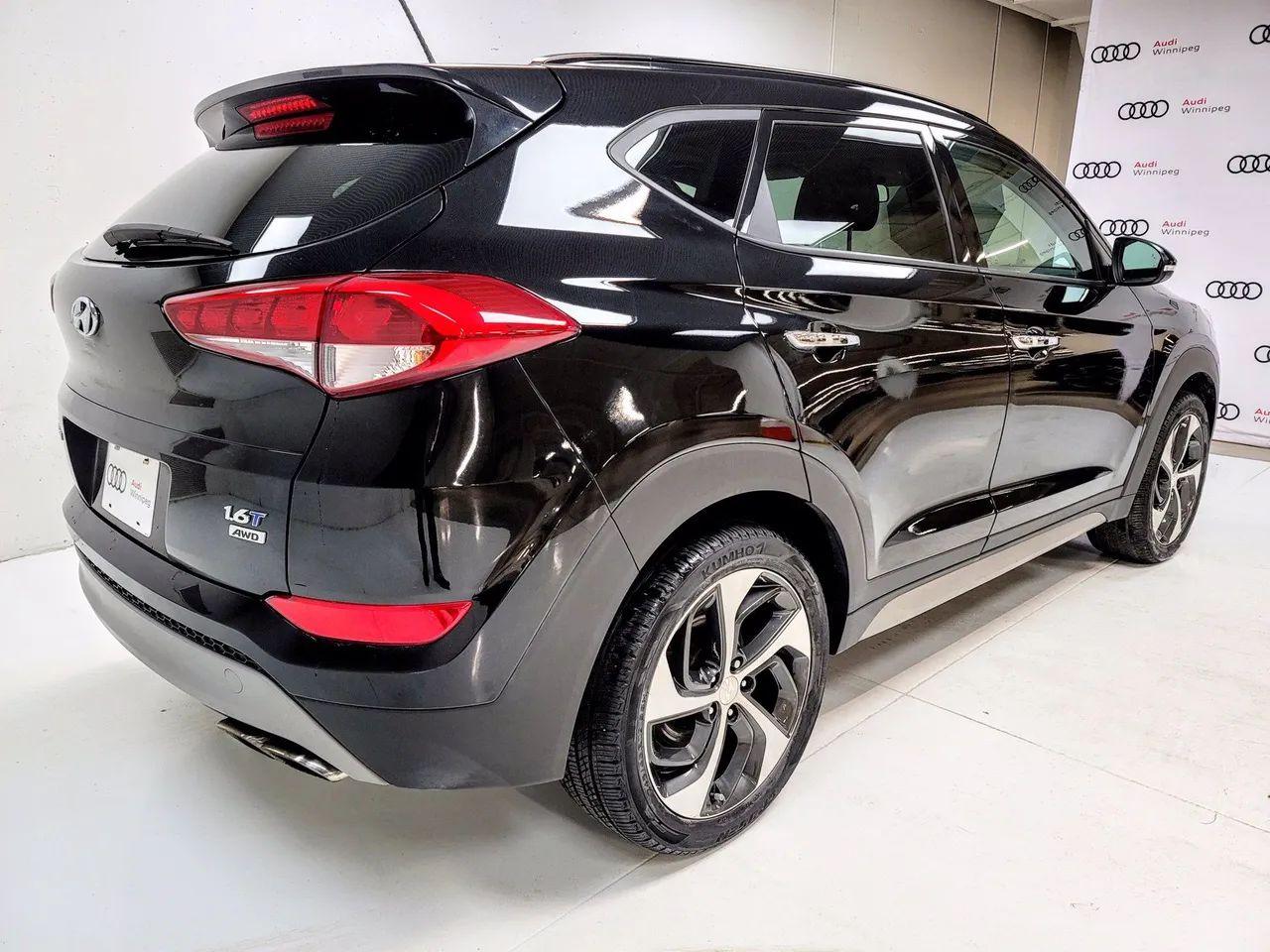2017 Hyundai Tucson SE-3