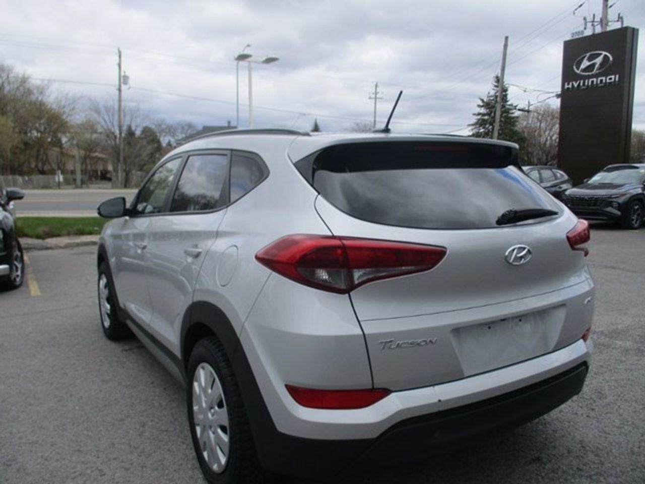 2017 Hyundai Tucson SE-4