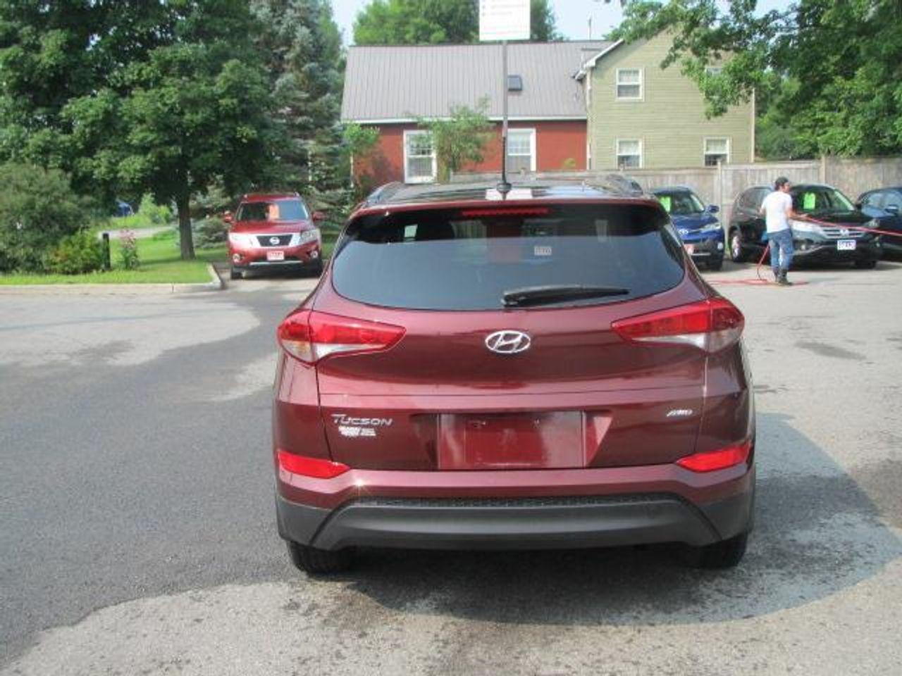 2017 Hyundai Tucson SE-3