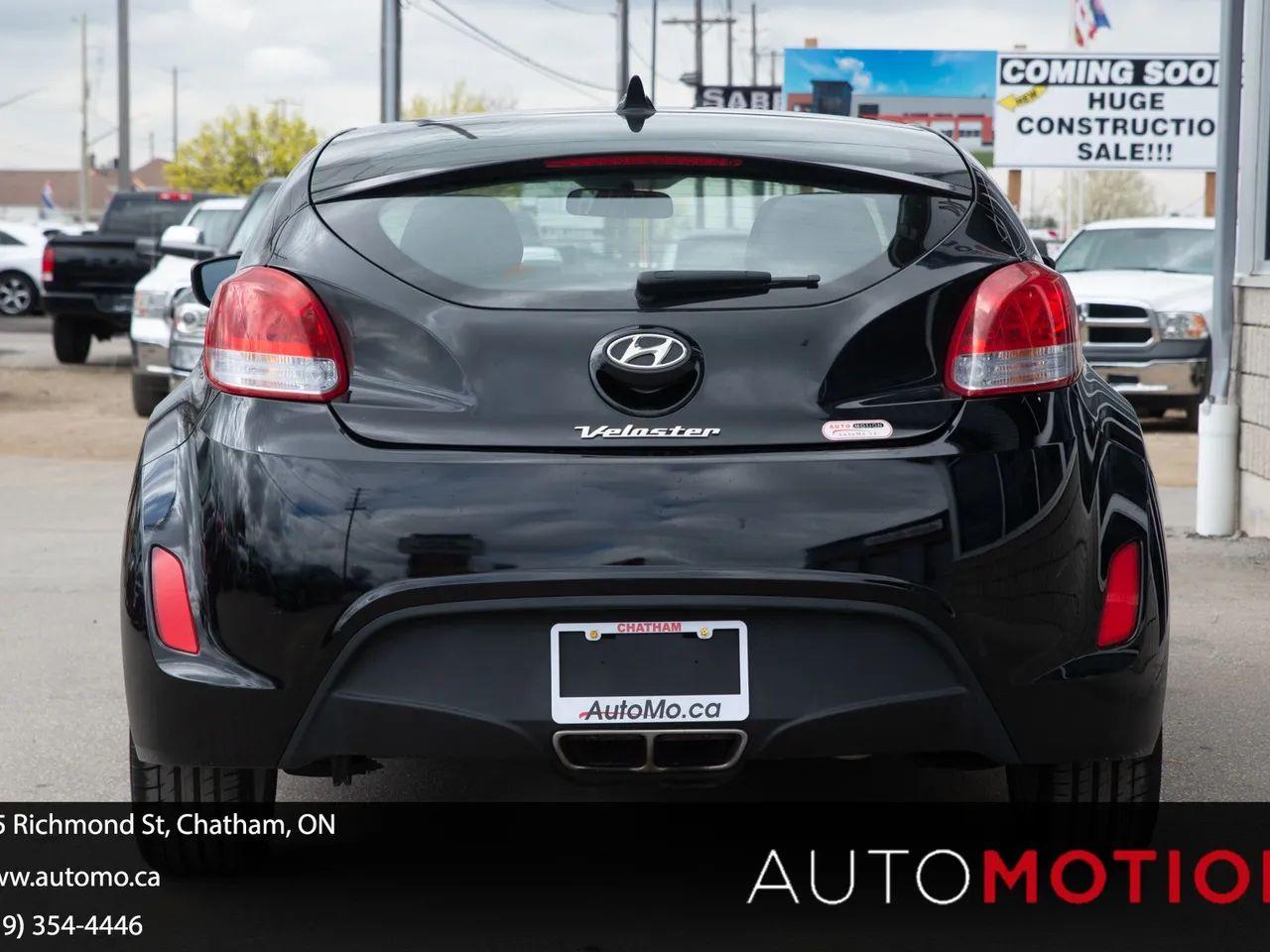 2017 Hyundai Veloster -4