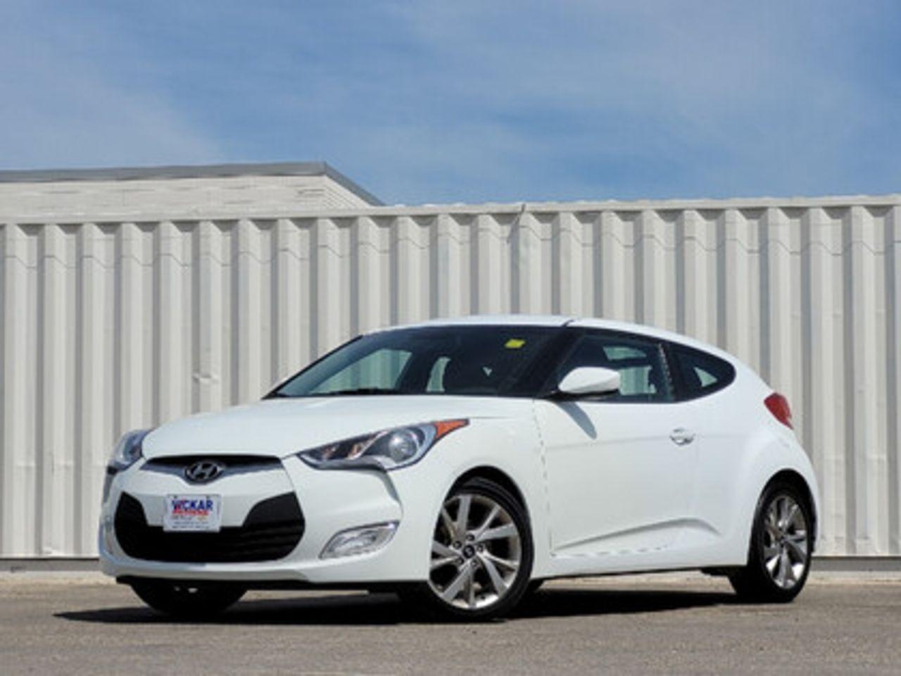2017 Hyundai Veloster SE-2