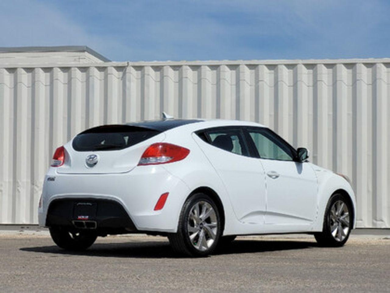 2017 Hyundai Veloster SE-4