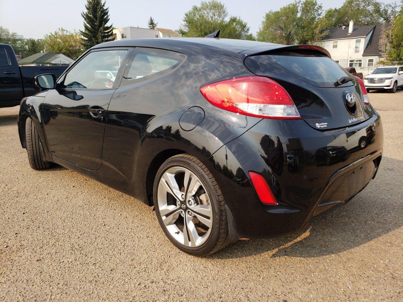2017 Hyundai Veloster Technology-3
