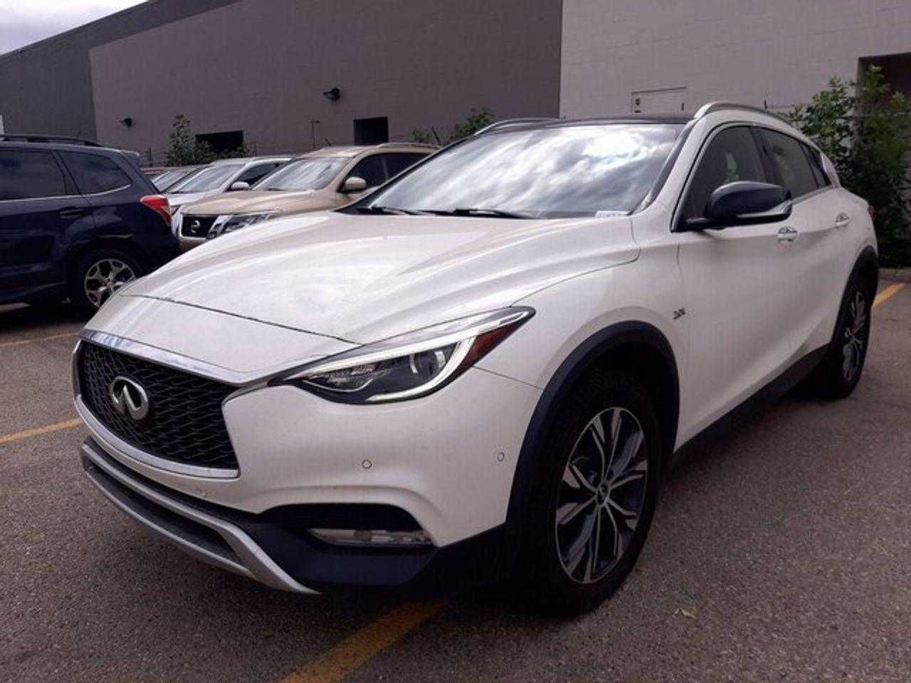 2017 Infiniti QX30 -0