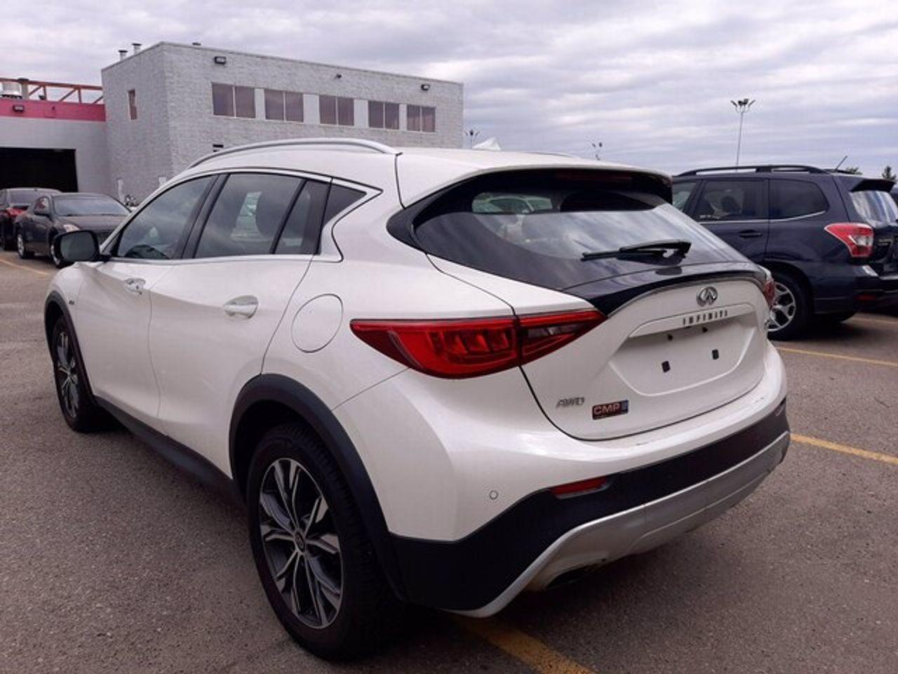 2017 Infiniti QX30 -2