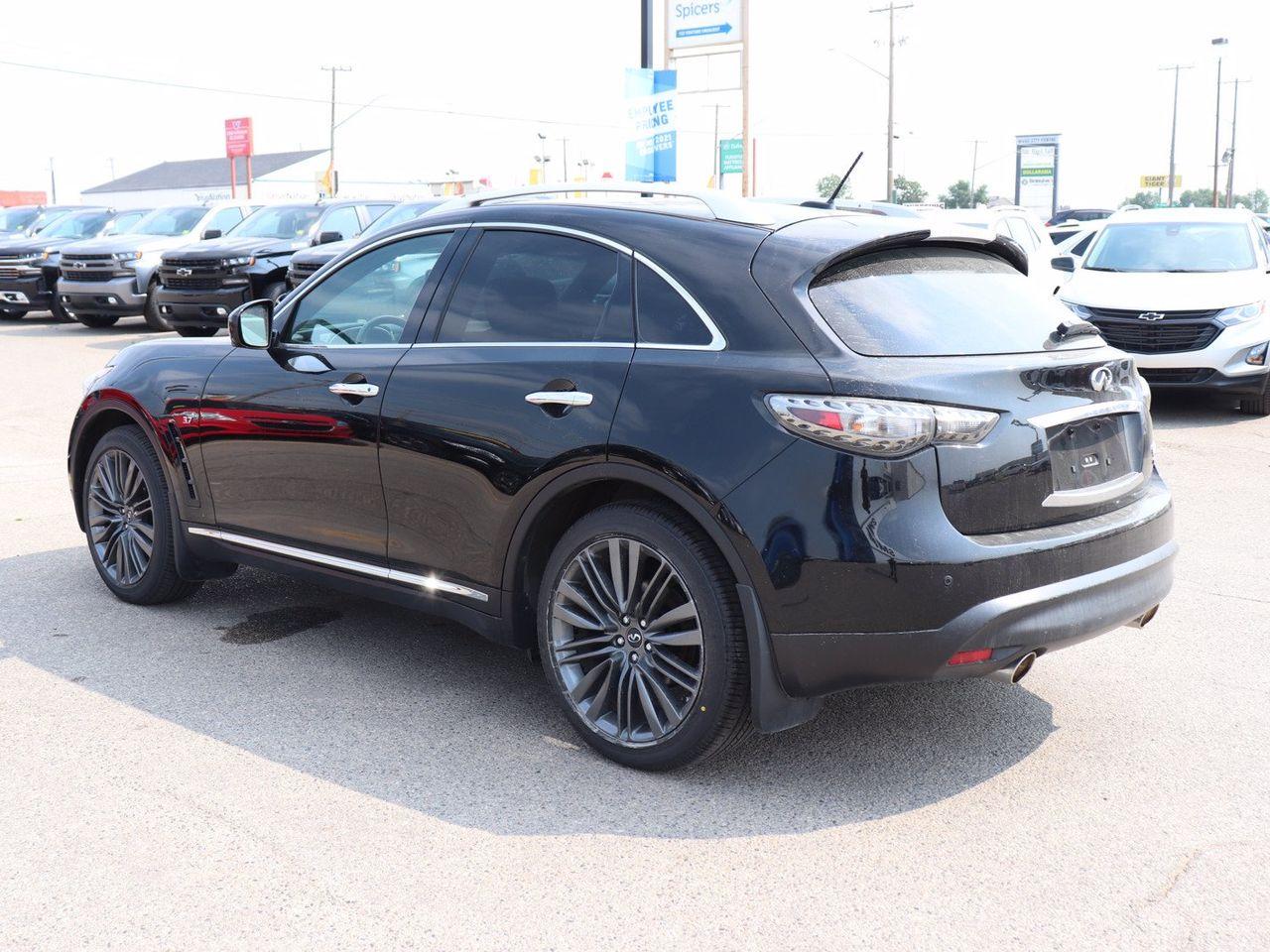 2017 Infiniti QX70 -3