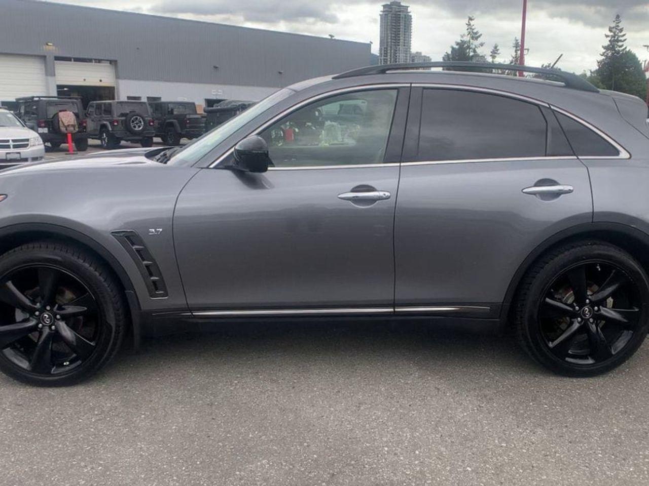 2017 Infiniti QX70 -4