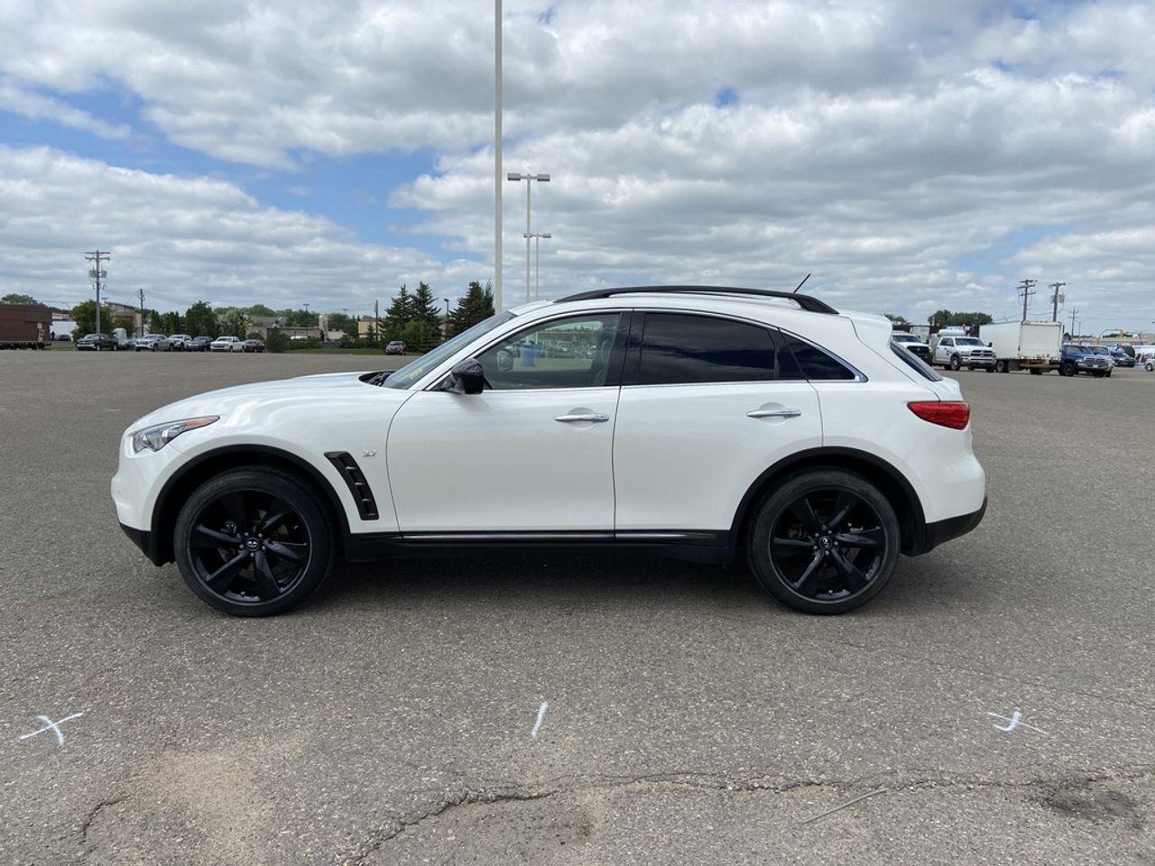 2017 Infiniti QX70 -1