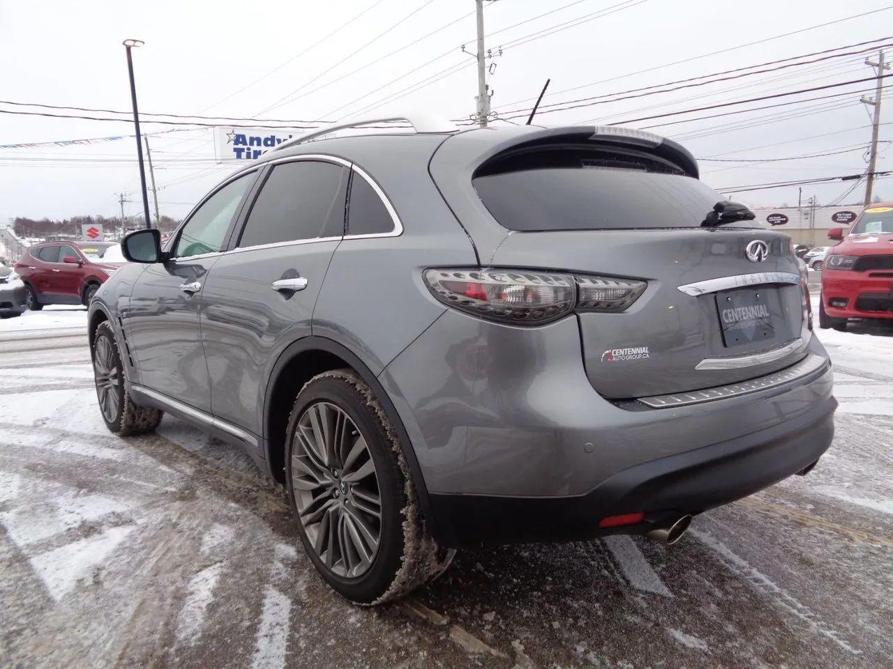 2017 Infiniti QX70 -4