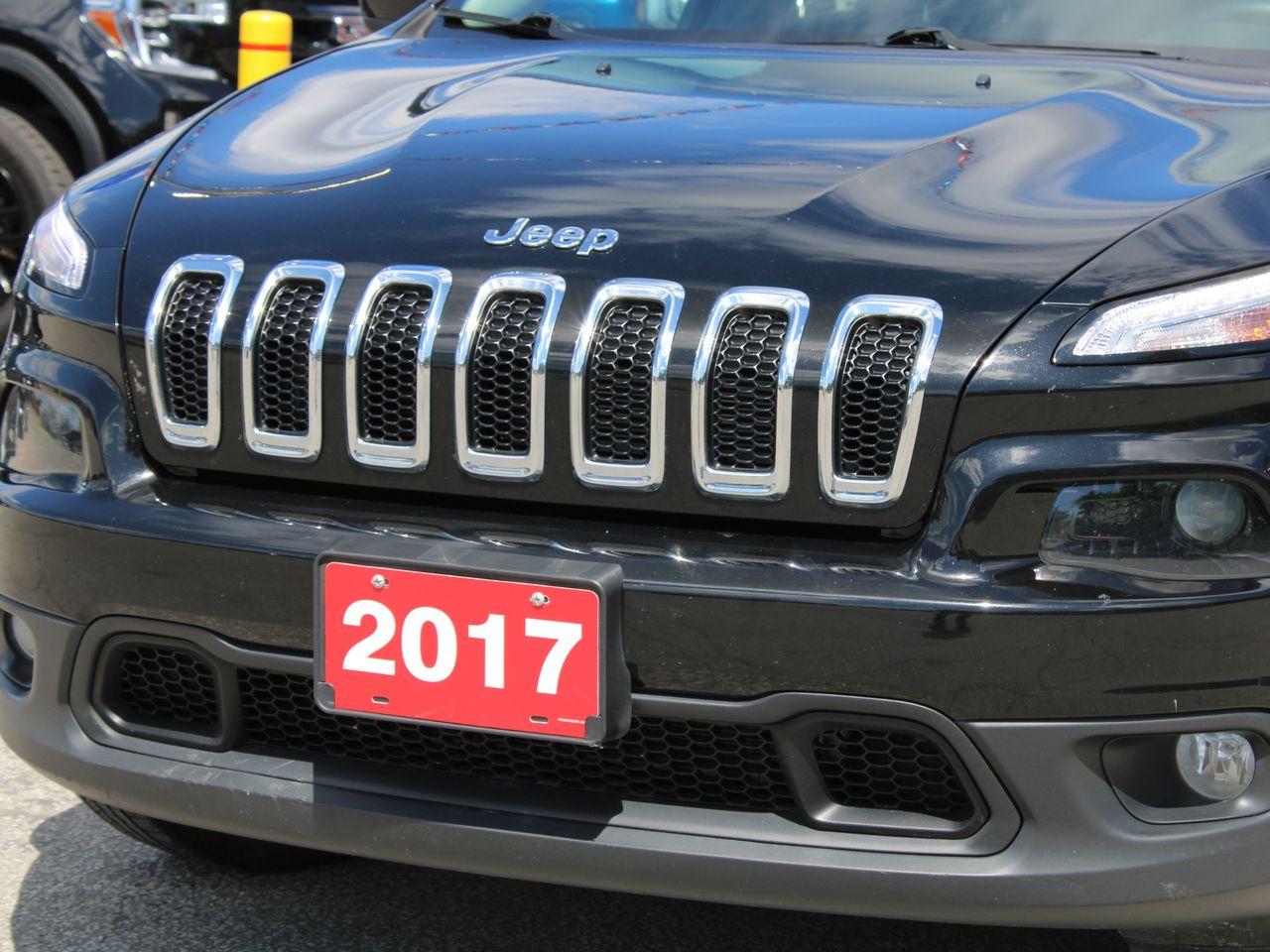 2017 Jeep Cherokee North-3