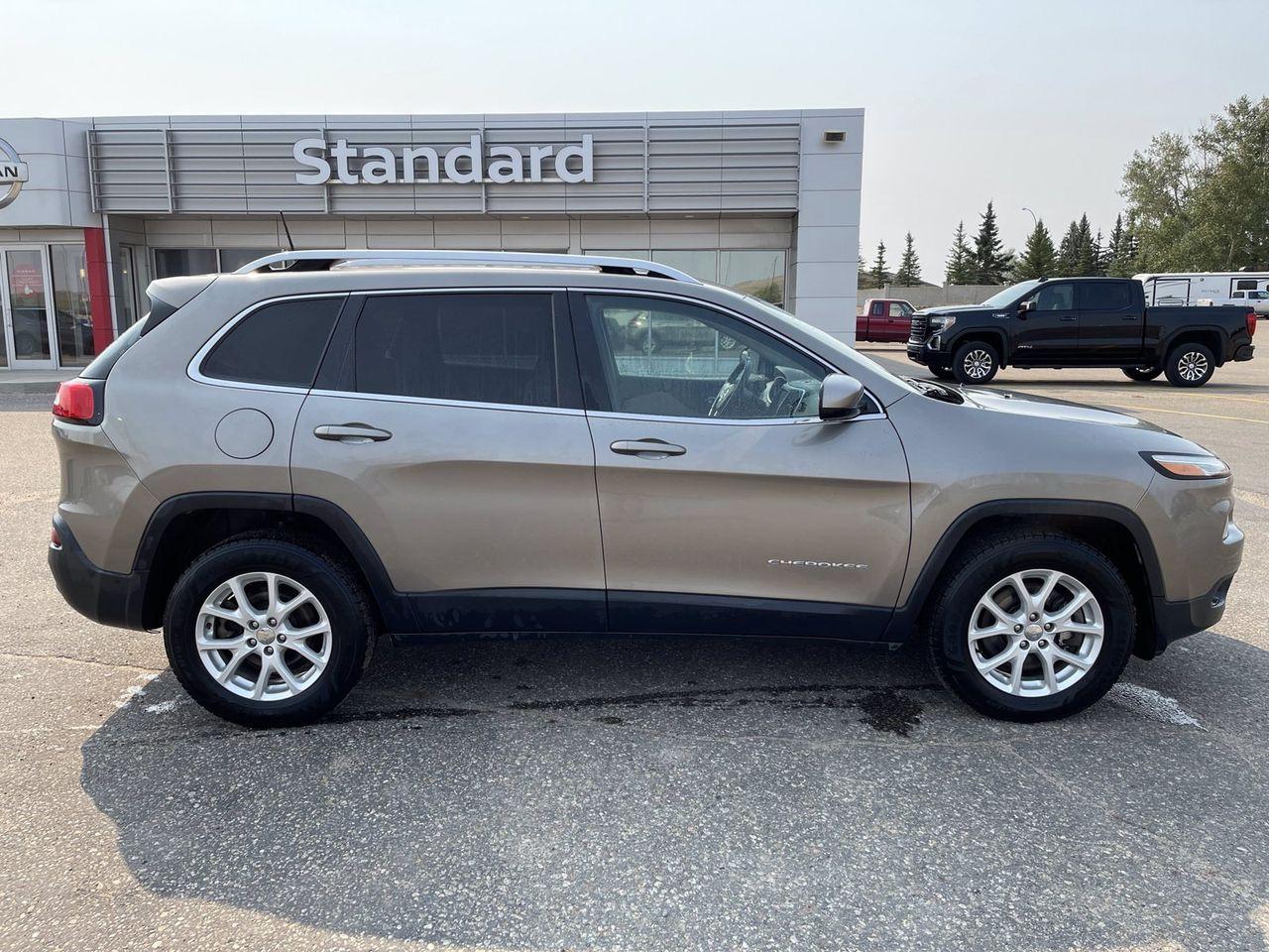 2017 Jeep Cherokee North-1