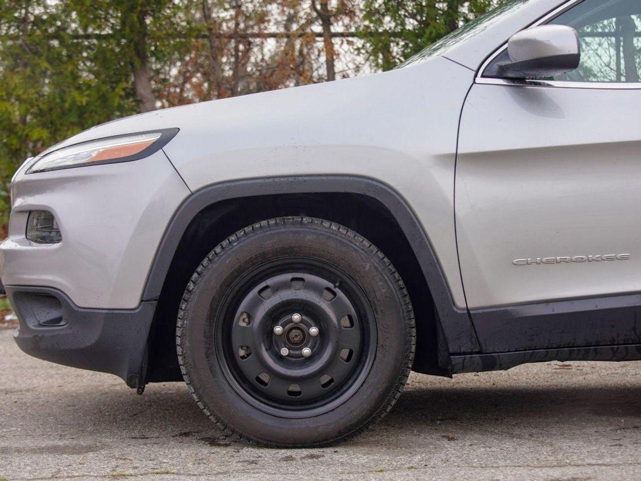 2017 Jeep Cherokee North-2