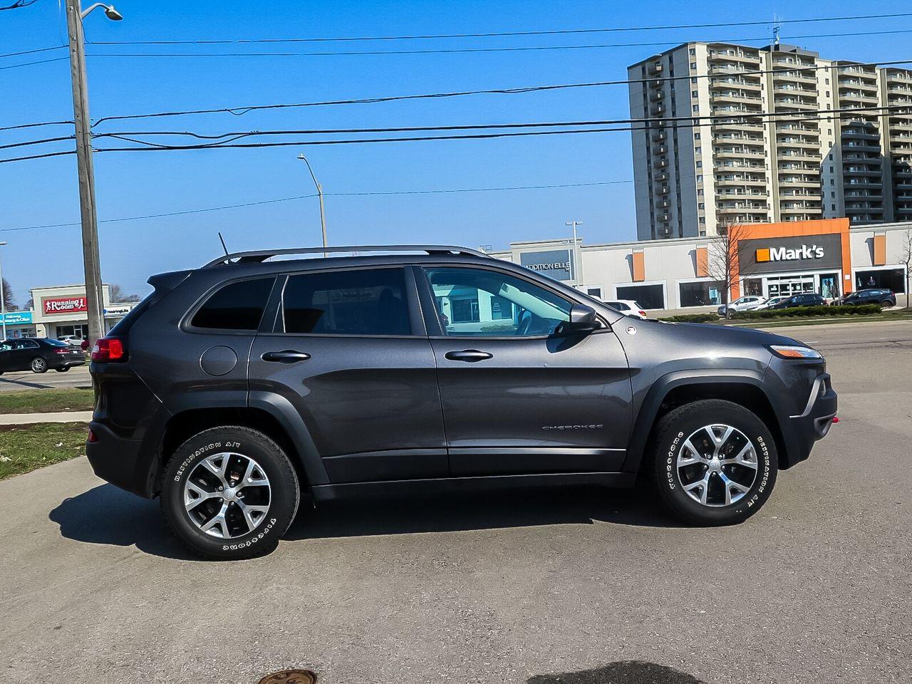 2017 Jeep Cherokee Trailhawk-4