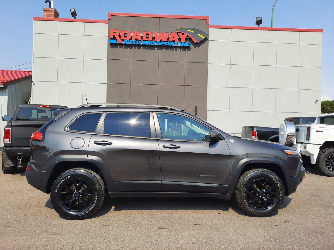 2017 Jeep Cherokee Trailhawk-2
